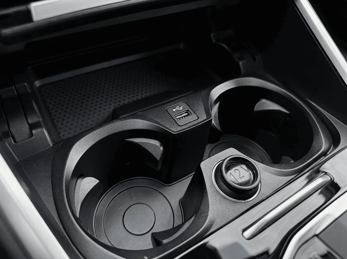 BMW 320e G20 plug-in hybrid 2022 — foto 10